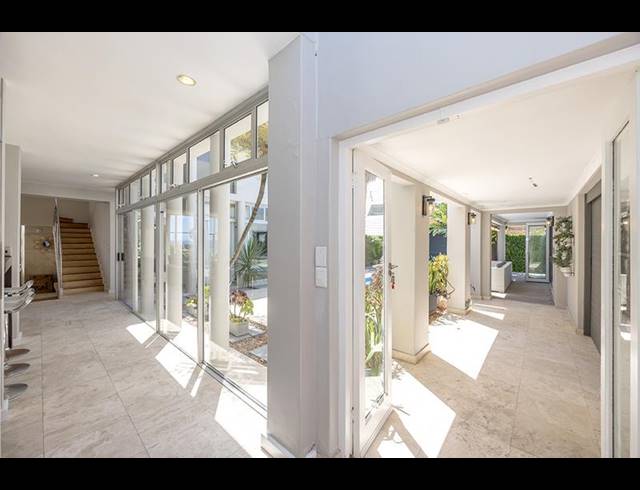 4 BEDROOM PROPERTY TO RENT IN BLOUBERGSTRAND